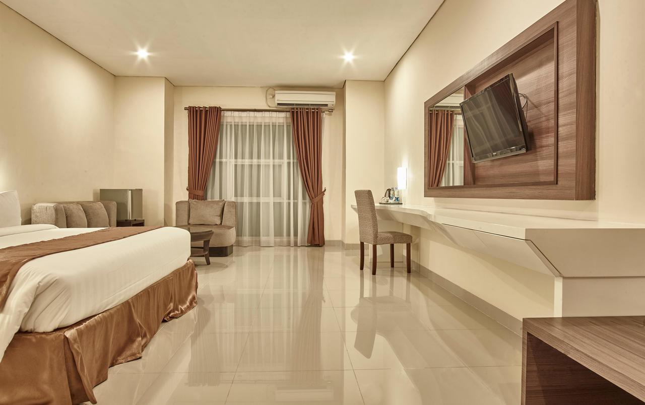 Отель President Executive Club Чикаранг Экстерьер фото